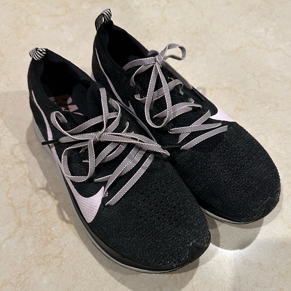 Nike Zoom Fly Flyknit Women's Running Shoe